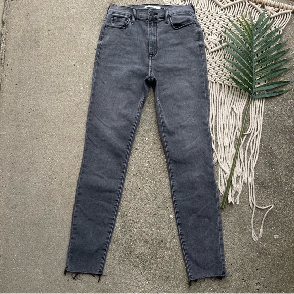 Pacsun Grey Distressed Jeans Size 26 - Super High Rise Jegging - Picture 2 of 6